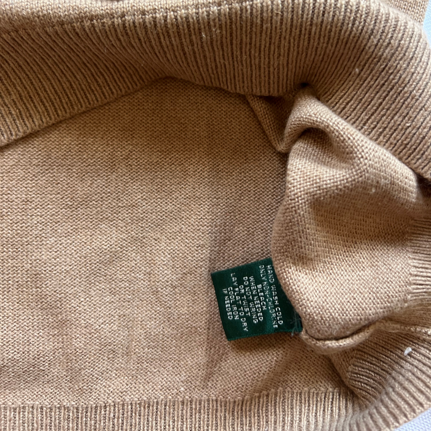 Pull en cashmere Ralph Lauren col roulé beige pour femmes - taille L (fits M)