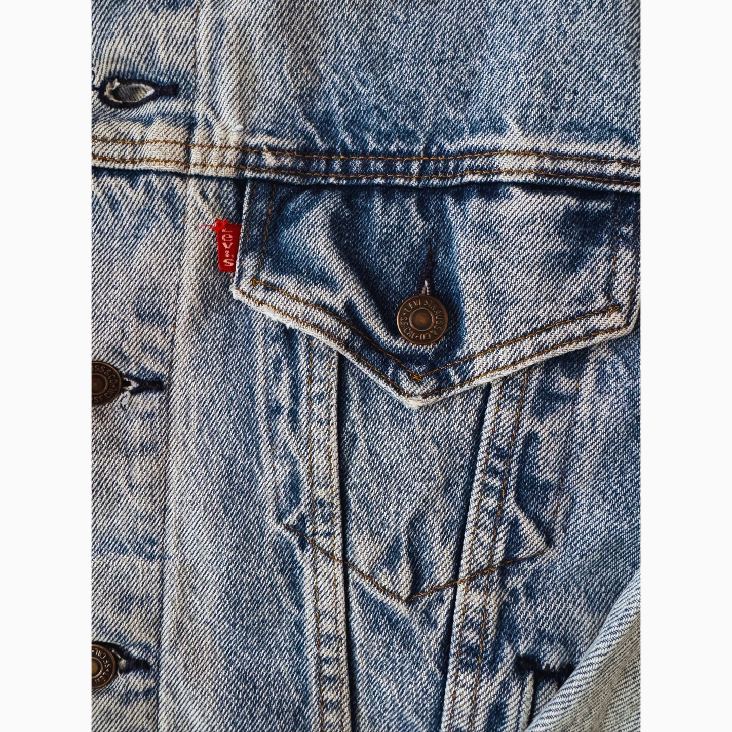 Rare & Vintage - Veste en jean 90's The Trucker Levi's pour femmes - taille M